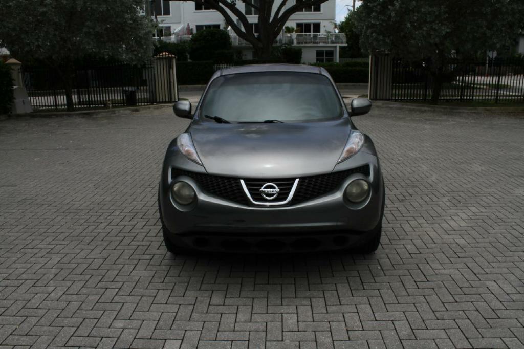 Nissan Juke S FWD 2014