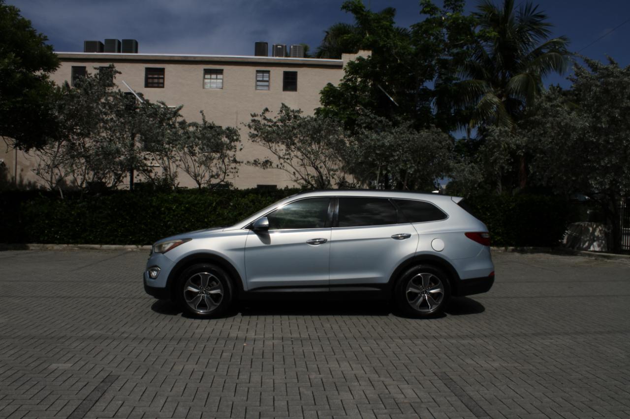 Hyundai Santa Fe GLS FWD 2013