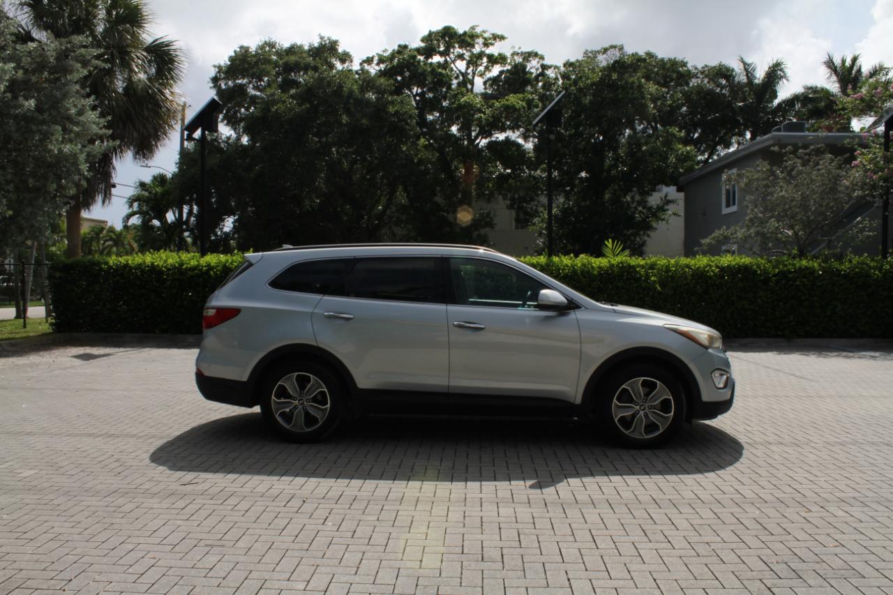 Hyundai Santa Fe GLS FWD 2013