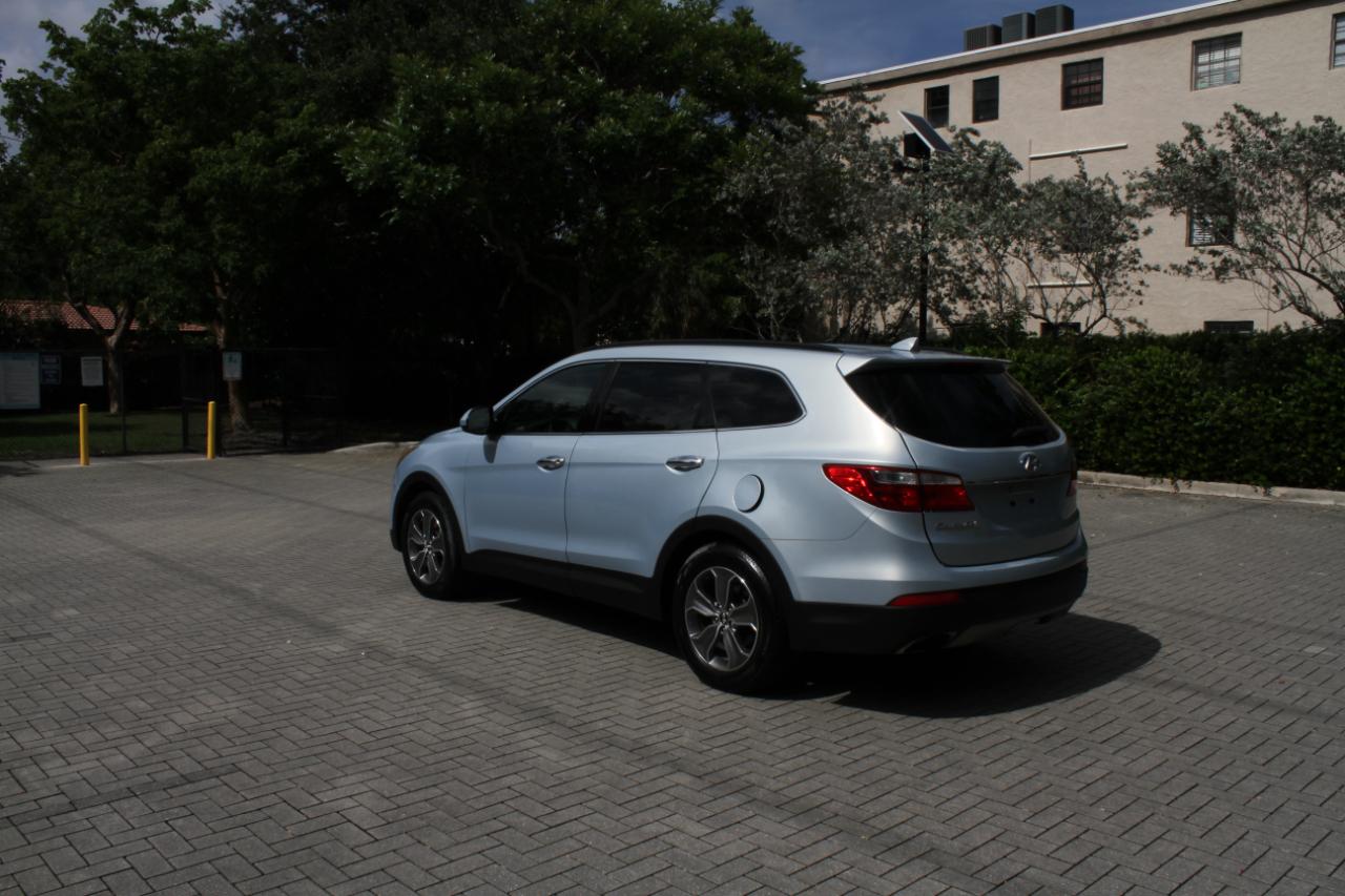 Hyundai Santa Fe GLS FWD 2013