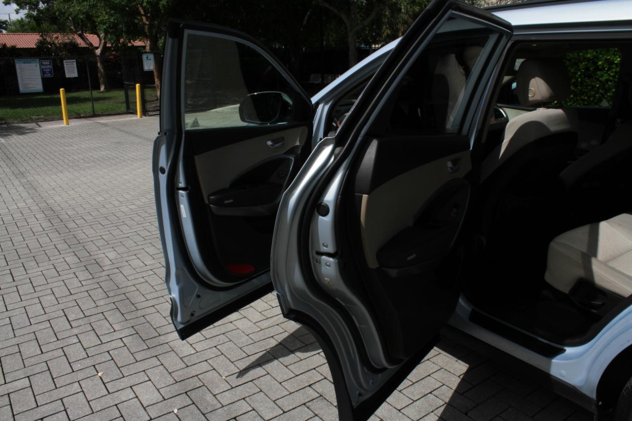 Hyundai Santa Fe GLS FWD 2013
