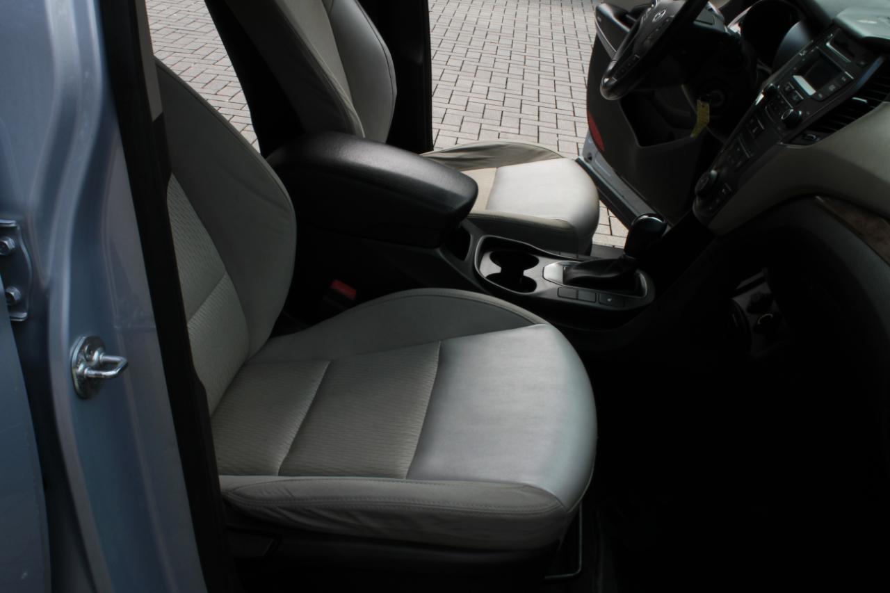 Hyundai Santa Fe GLS FWD 2013
