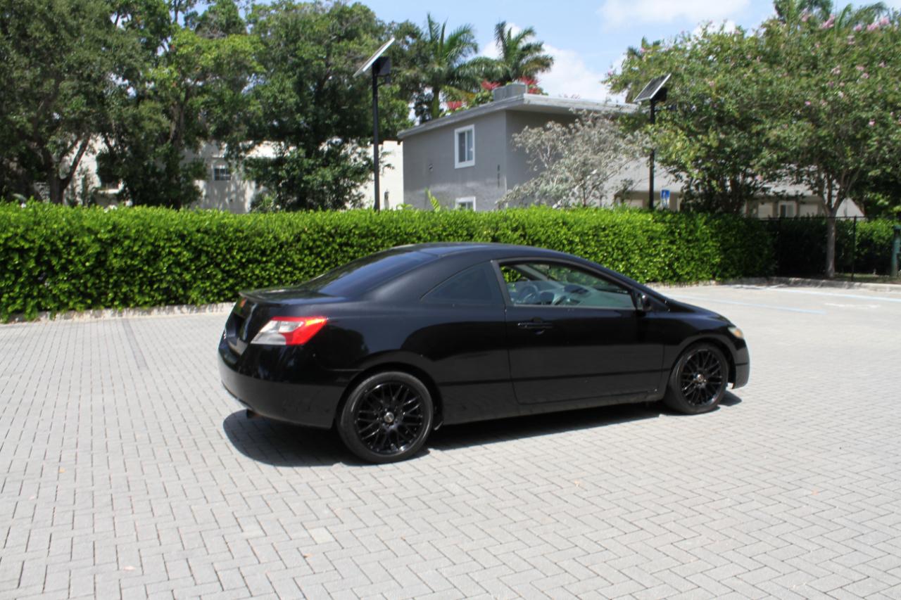 Honda Civic LX coupe 2011