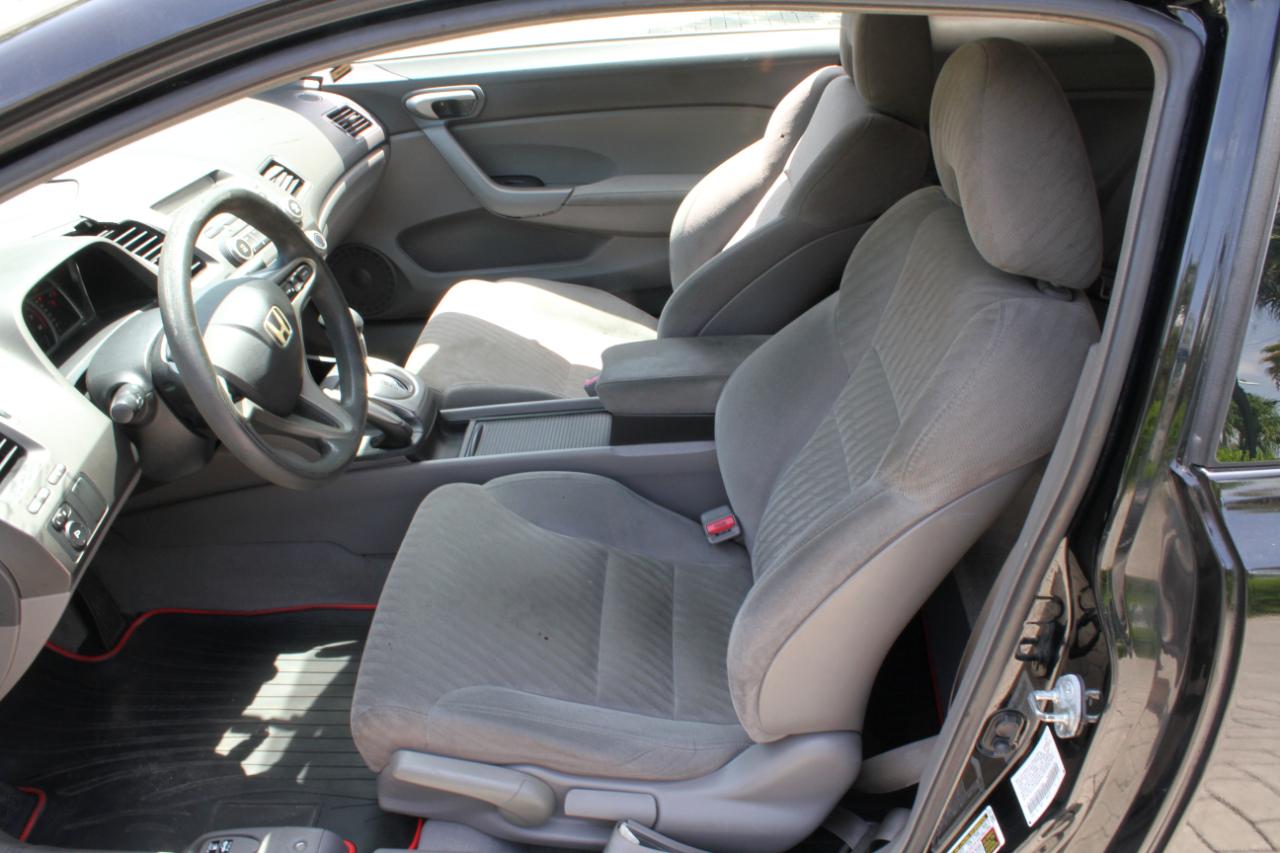 Honda Civic LX coupe 2011