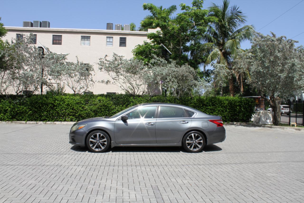 Nissan Altima 2.5 SR 2016