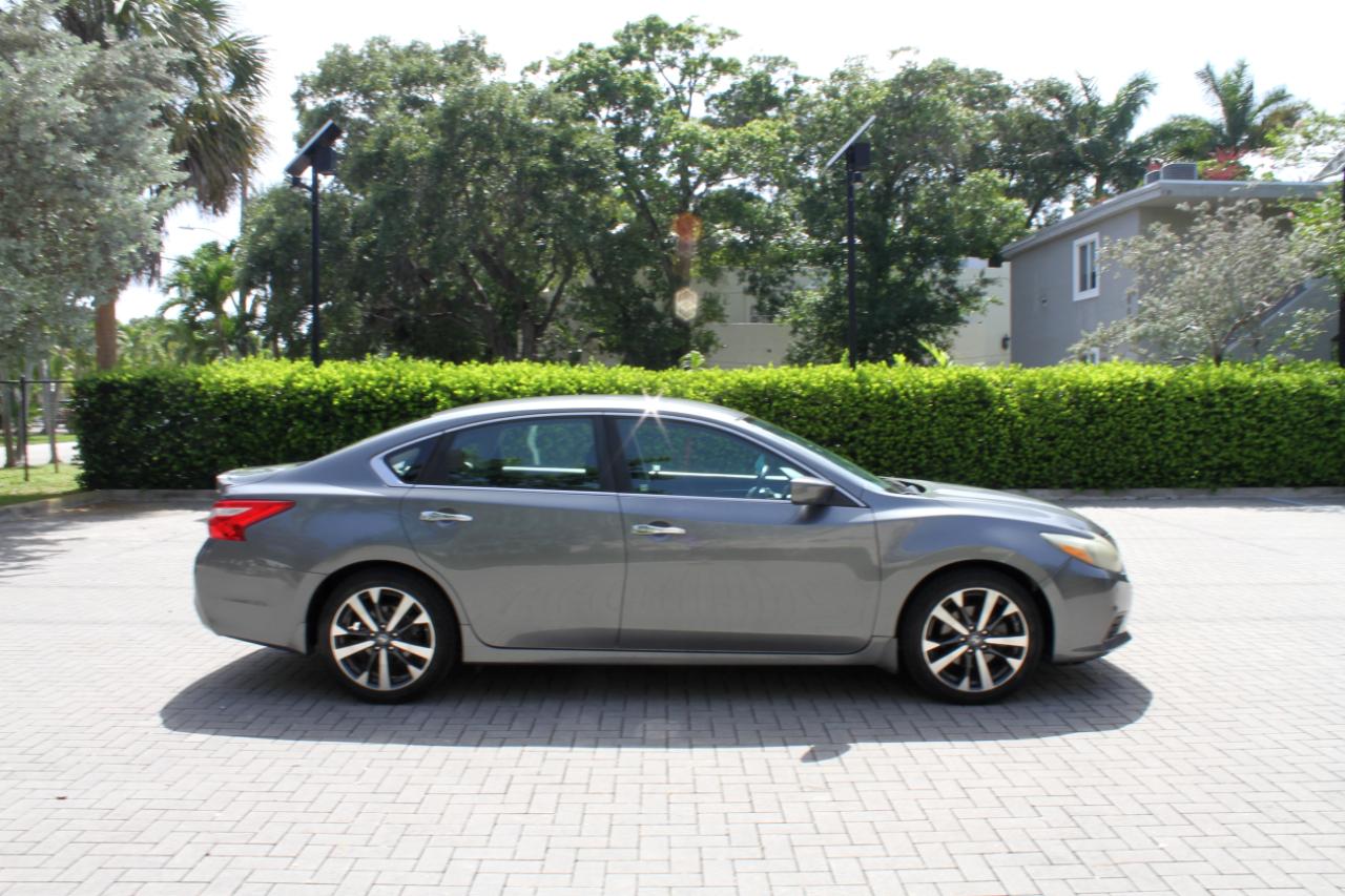 Nissan Altima 2.5 SR 2016
