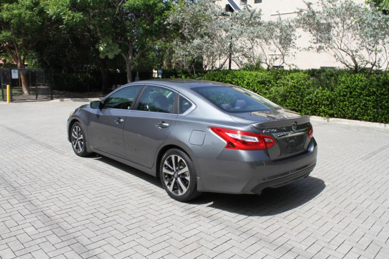 Nissan Altima 2.5 SR 2016