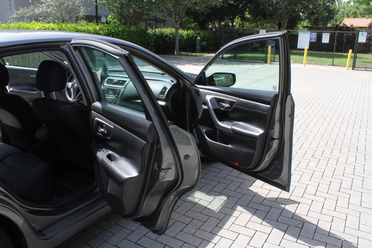 Nissan Altima 2.5 SR 2016