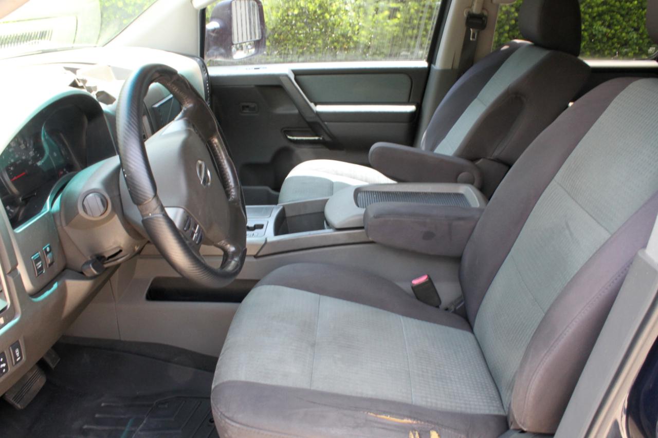 Nissan Titan LE Crew Cab 4WD 2007