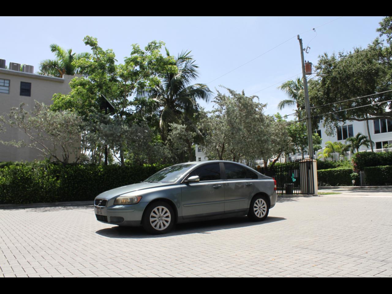 Volvo S40 (2004.5) 2.4i 2004