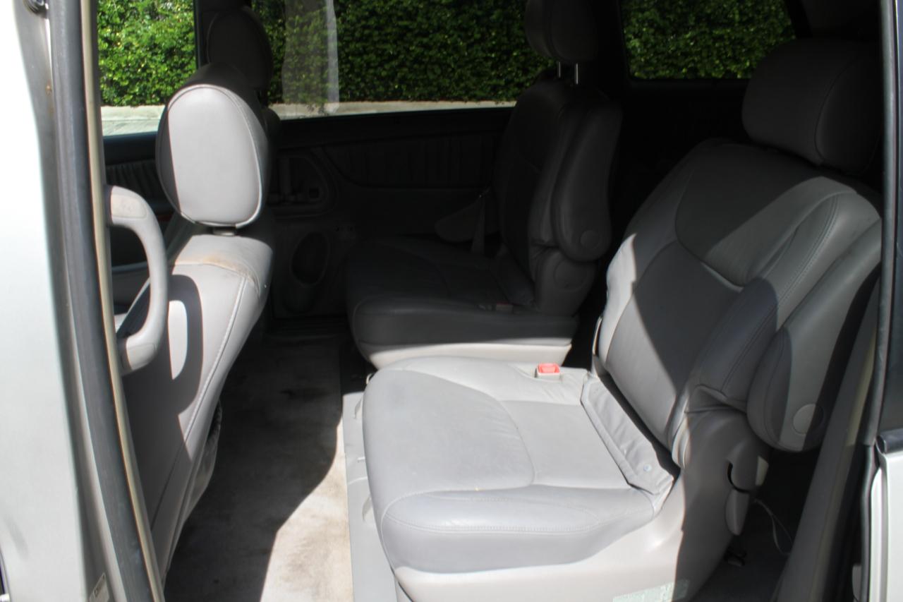 Toyota Sienna XLE Limited FWD 2008