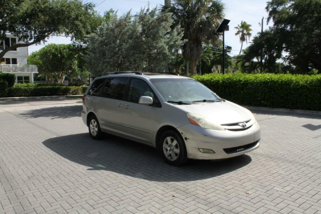 Toyota Sienna XLE Limited FWD 2008