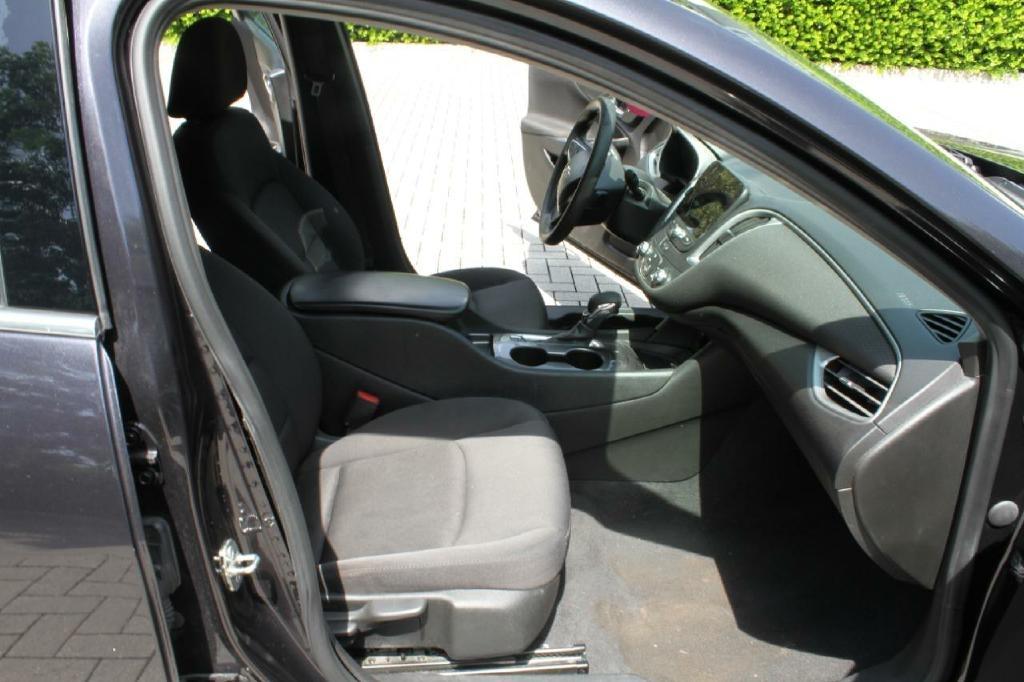 Chevrolet Malibu LS 2023