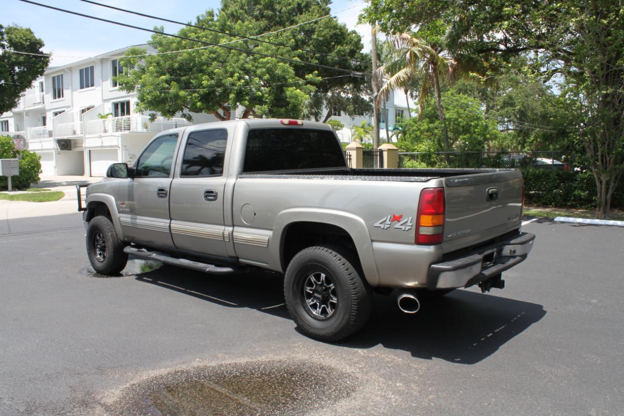 Chevrolet Silverado 2500HD Crew Cab Short Bed 4WD 2002