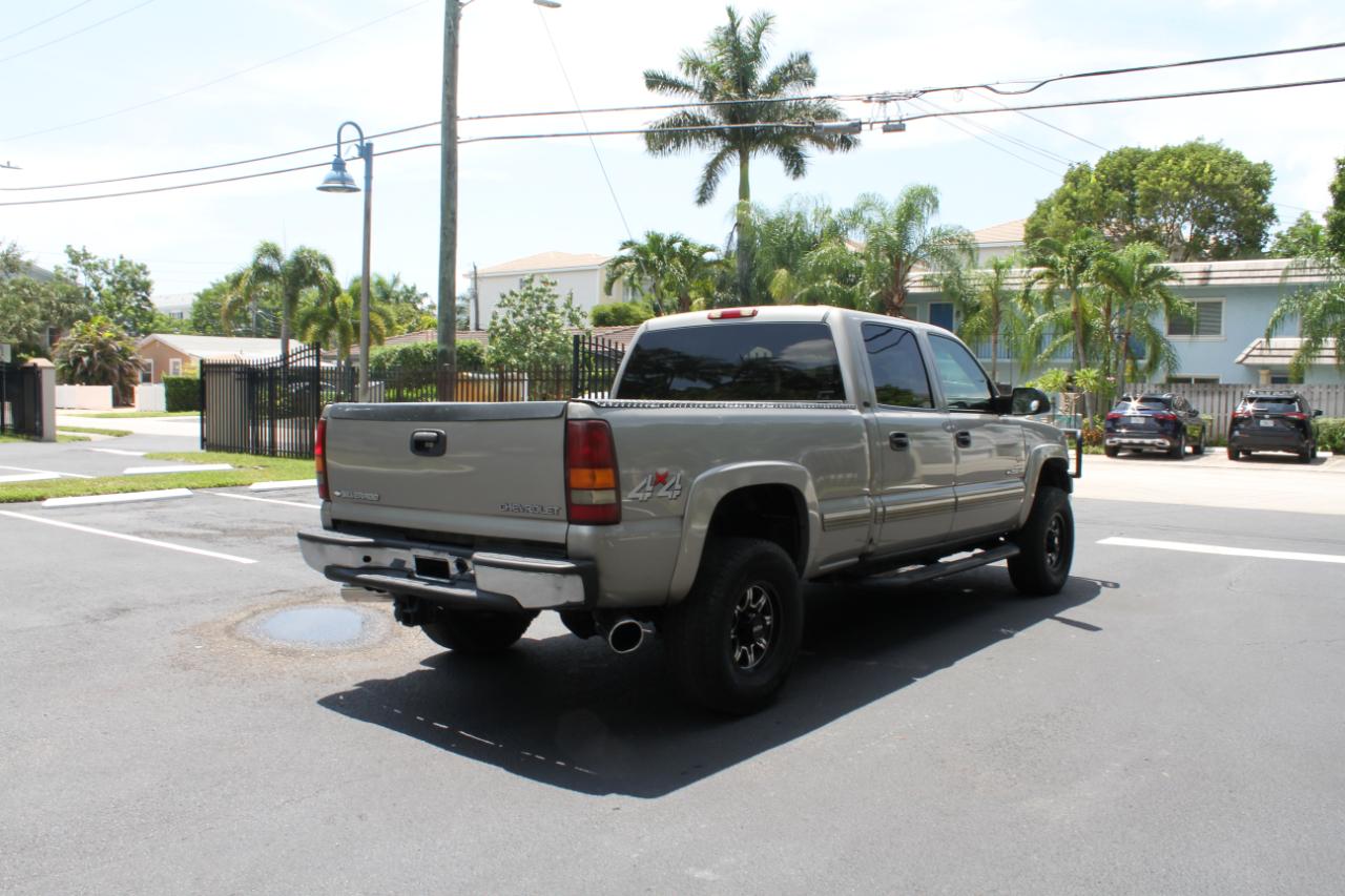 Chevrolet Silverado 2500HD Crew Cab Short Bed 4WD 2002