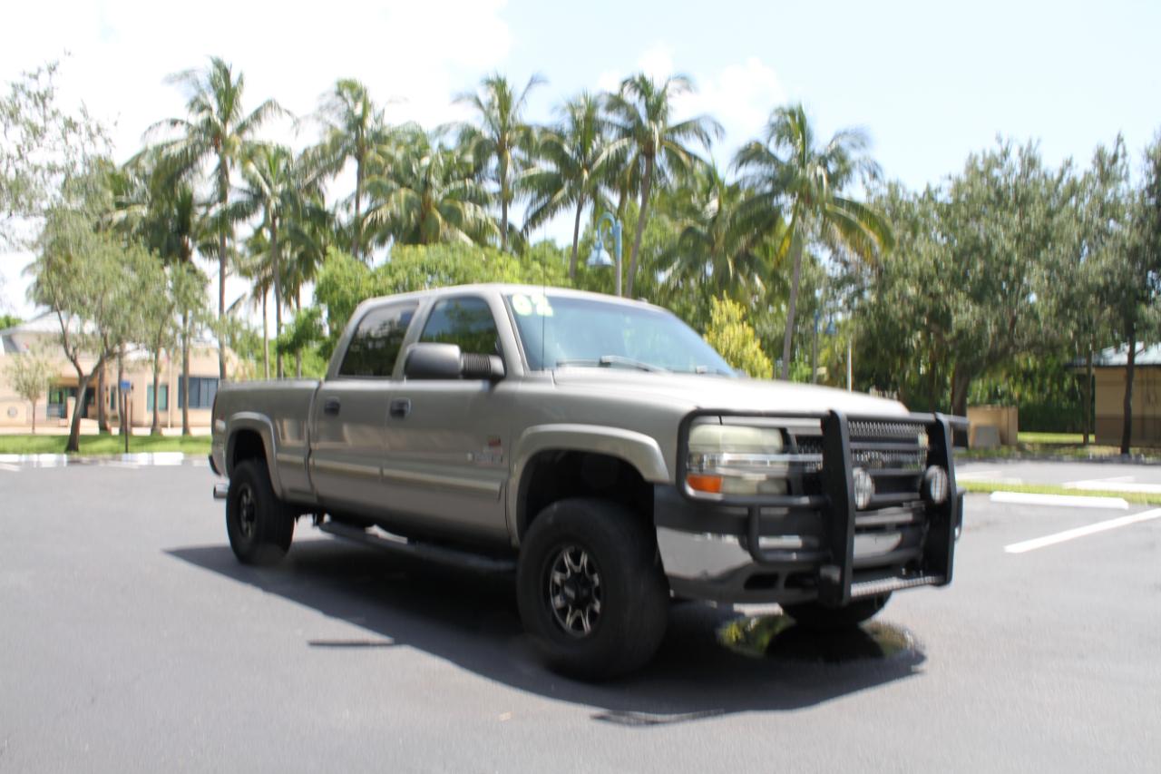 Chevrolet Silverado 2500HD Crew Cab Short Bed 4WD 2002
