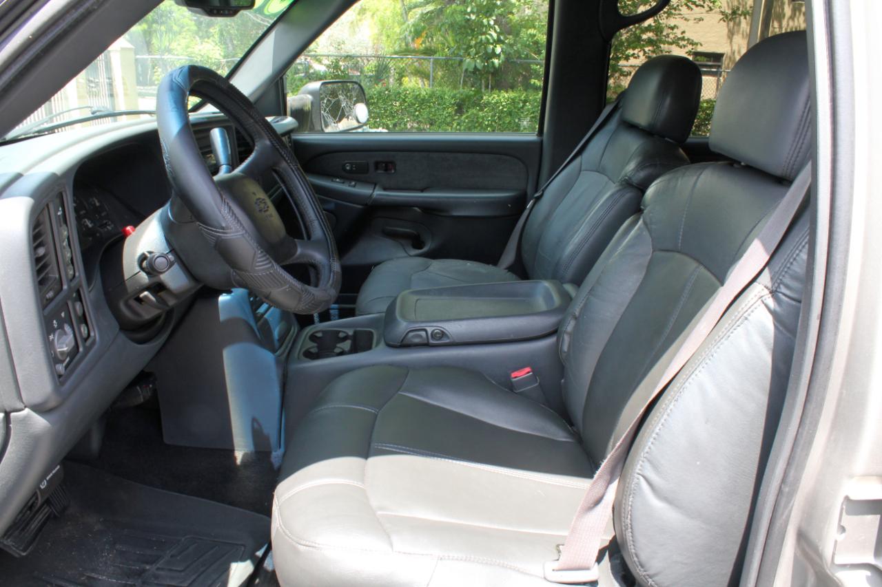 Chevrolet Silverado 2500HD Crew Cab Short Bed 4WD 2002