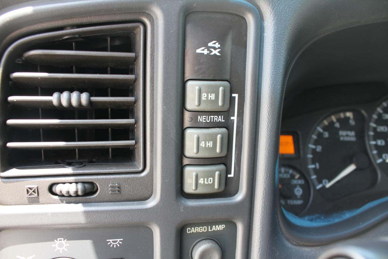 Chevrolet Silverado 2500HD Crew Cab Short Bed 4WD 2002