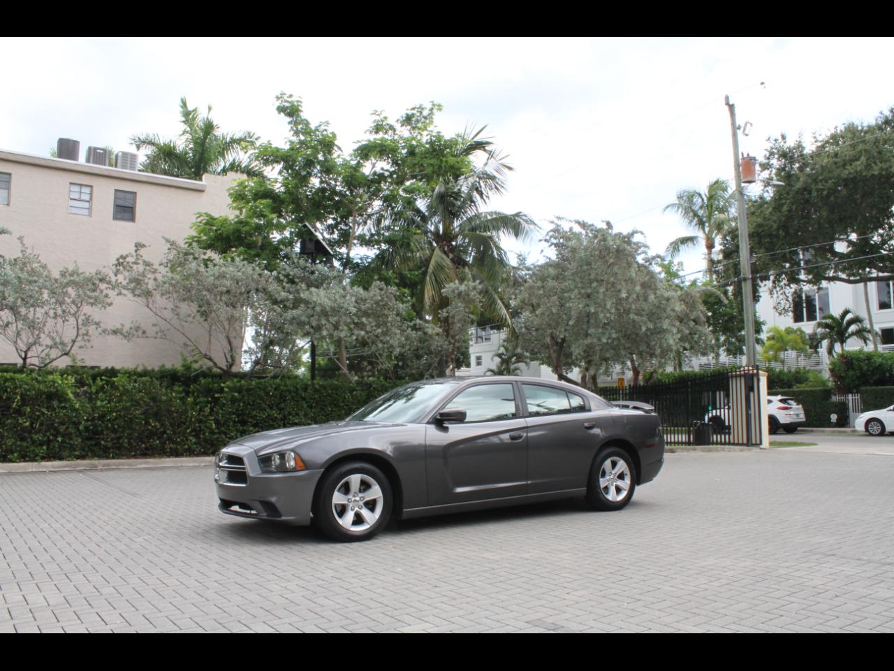 Dodge Charger SE 2014