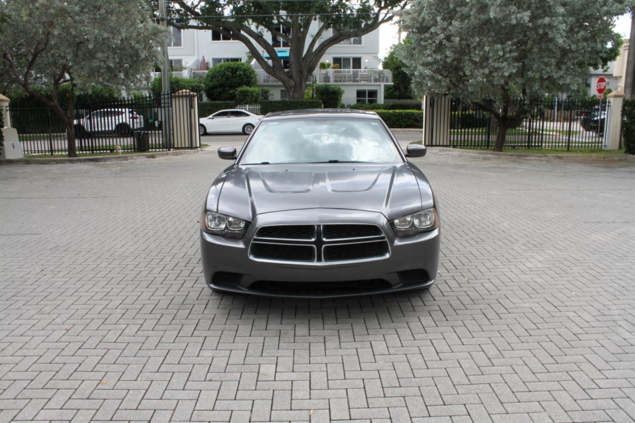 Dodge Charger SE 2014