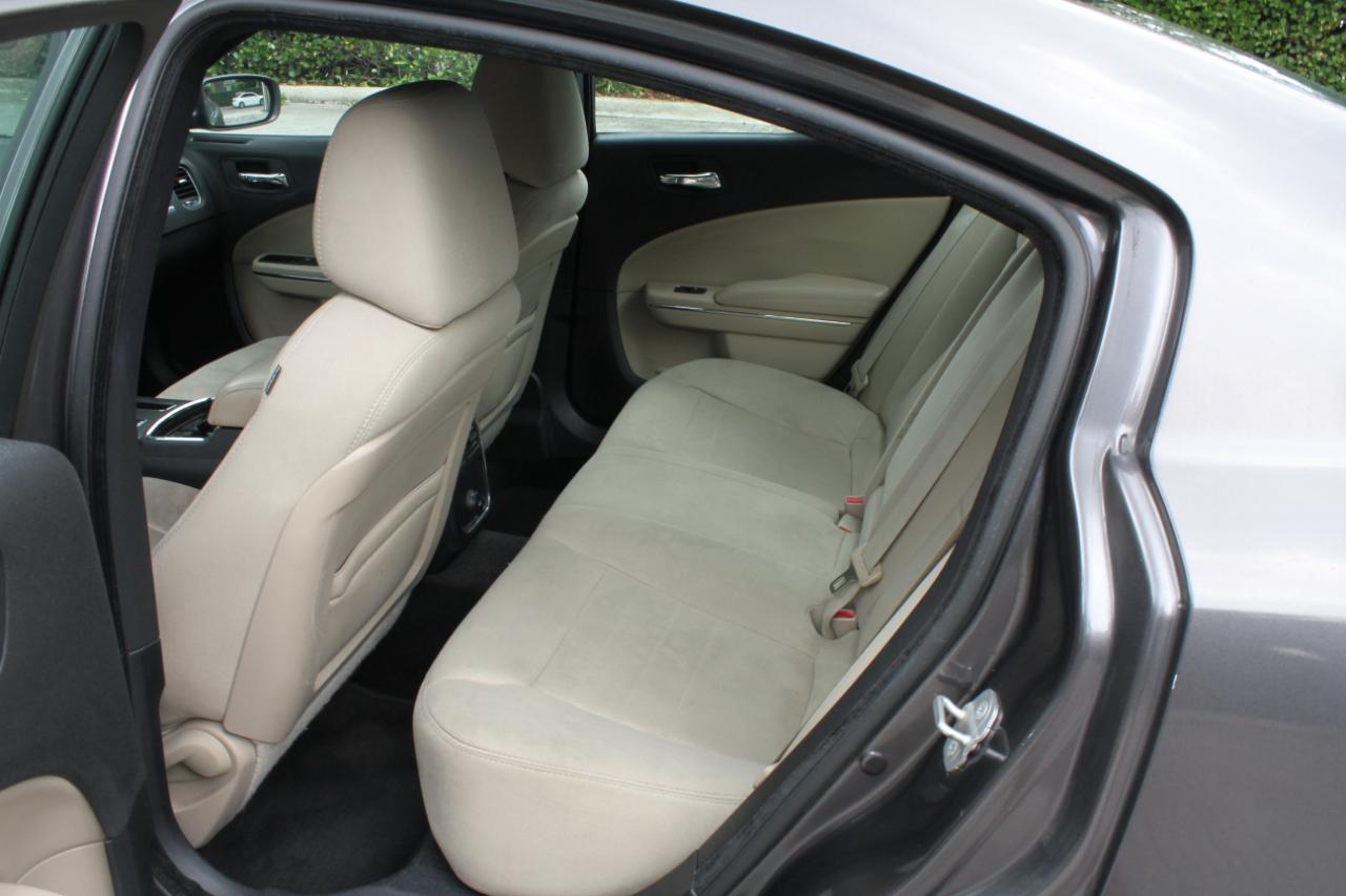 Dodge Charger SE 2014