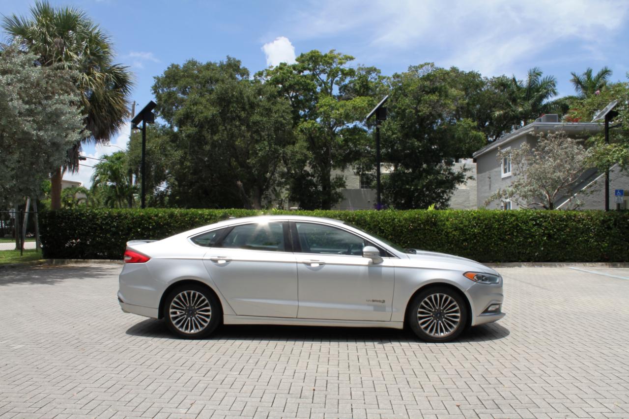 Ford Fusion Hybrid Titanium 2018