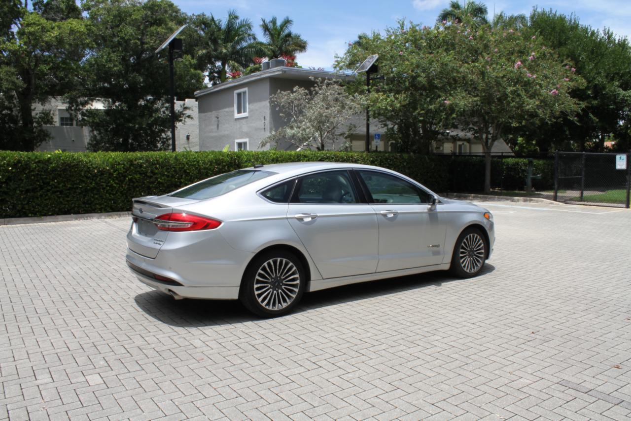 Ford Fusion Hybrid Titanium 2018