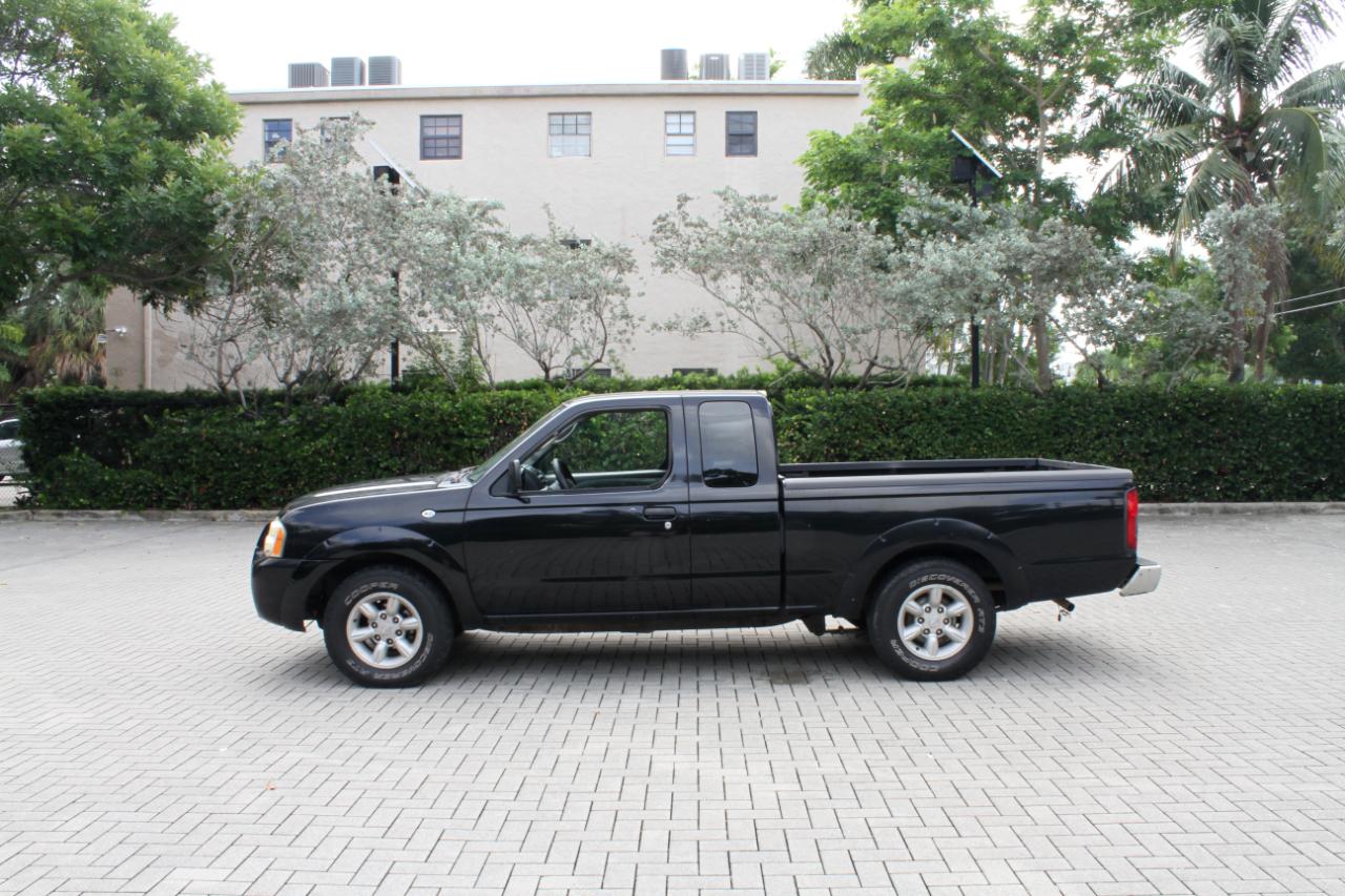 2002 Nissan Frontier - $3,900