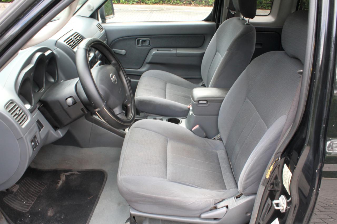 2002 Nissan Frontier - $3,900