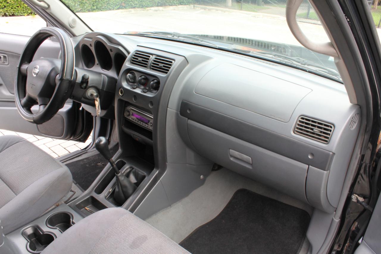 2002 Nissan Frontier - $3,900