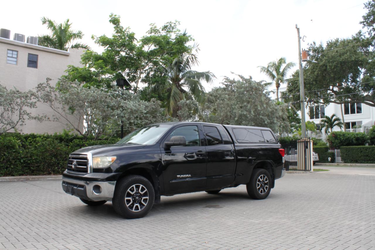 Toyota Tundra Tundra-Grade Double Cab 4.6L 4WD 2012