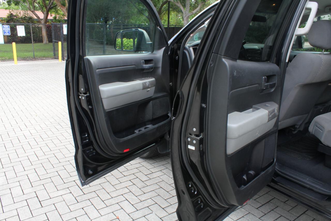 Toyota Tundra Tundra-Grade Double Cab 4.6L 4WD 2012