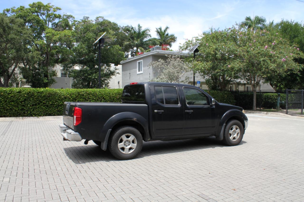 Nissan Frontier SE Crew Cab 4WD 2005