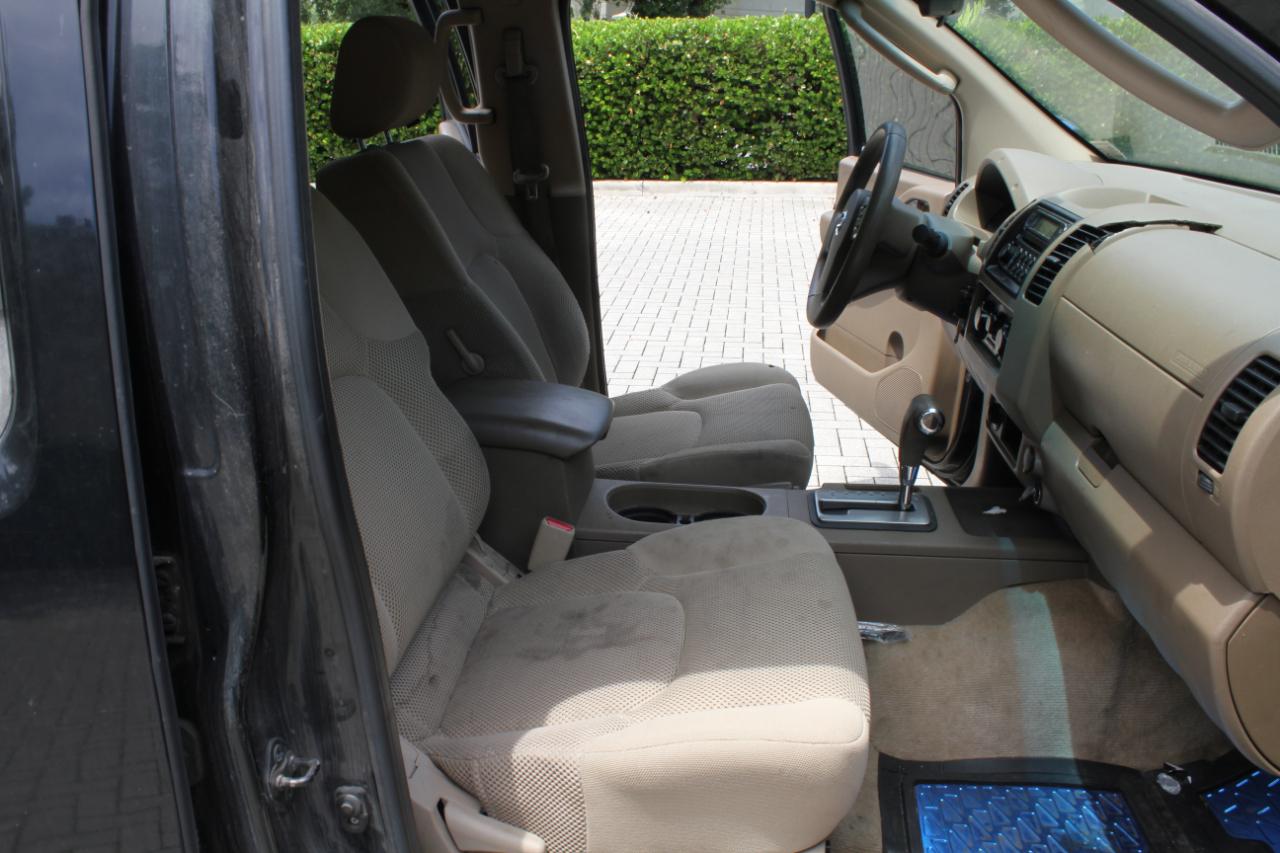 Nissan Frontier SE Crew Cab 4WD 2005