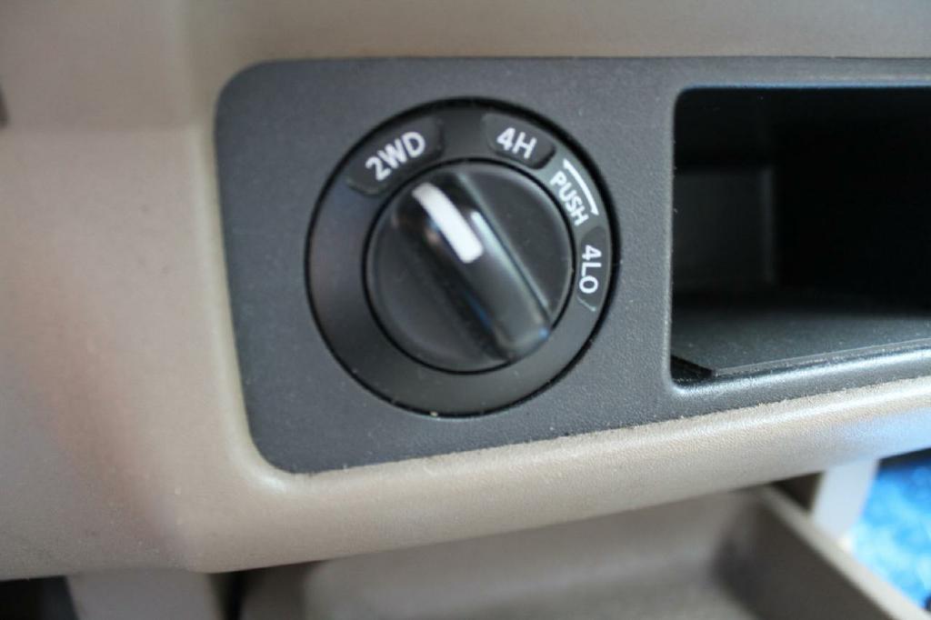 Nissan Frontier SE Crew Cab 4WD 2005