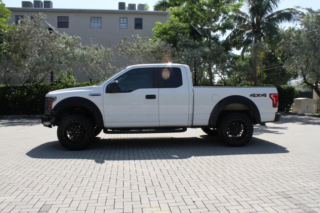 Ford F-150 Lariat SuperCab 8-ft. 4WD 2016