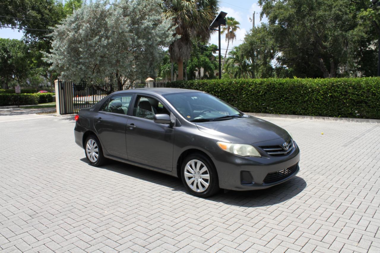 Toyota Corolla S 2013