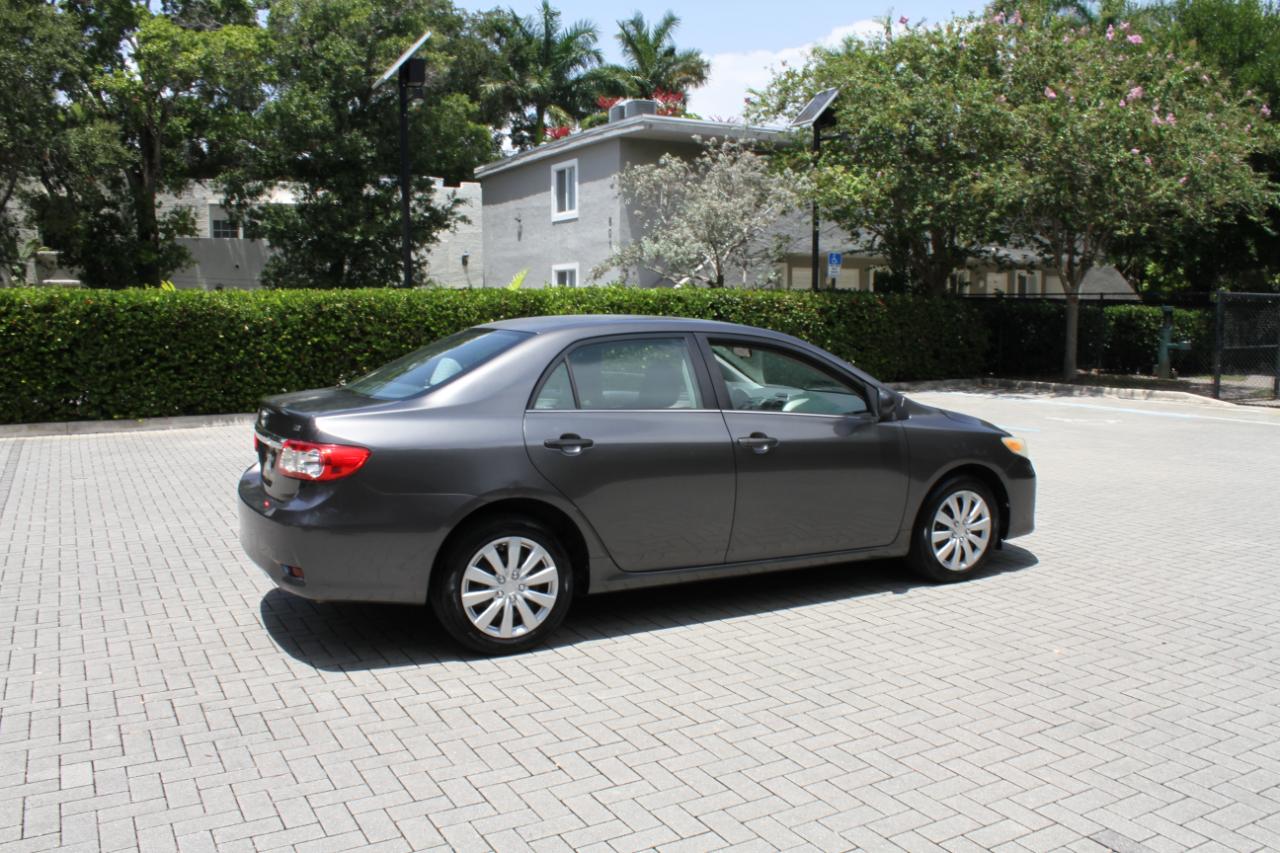Toyota Corolla S 2013