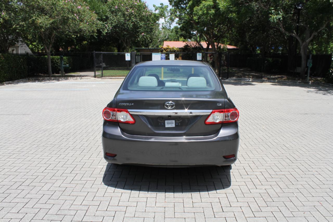 Toyota Corolla S 2013