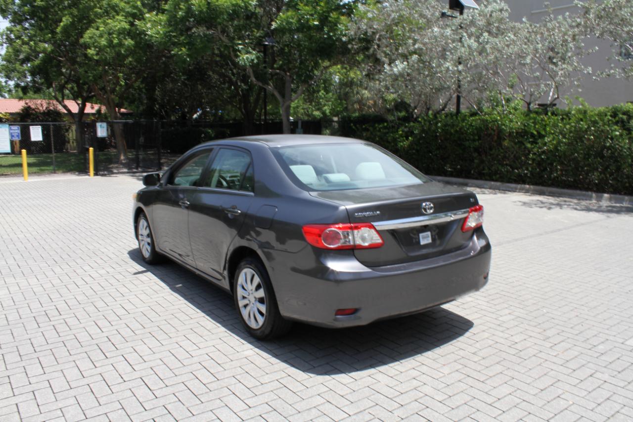 Toyota Corolla S 2013