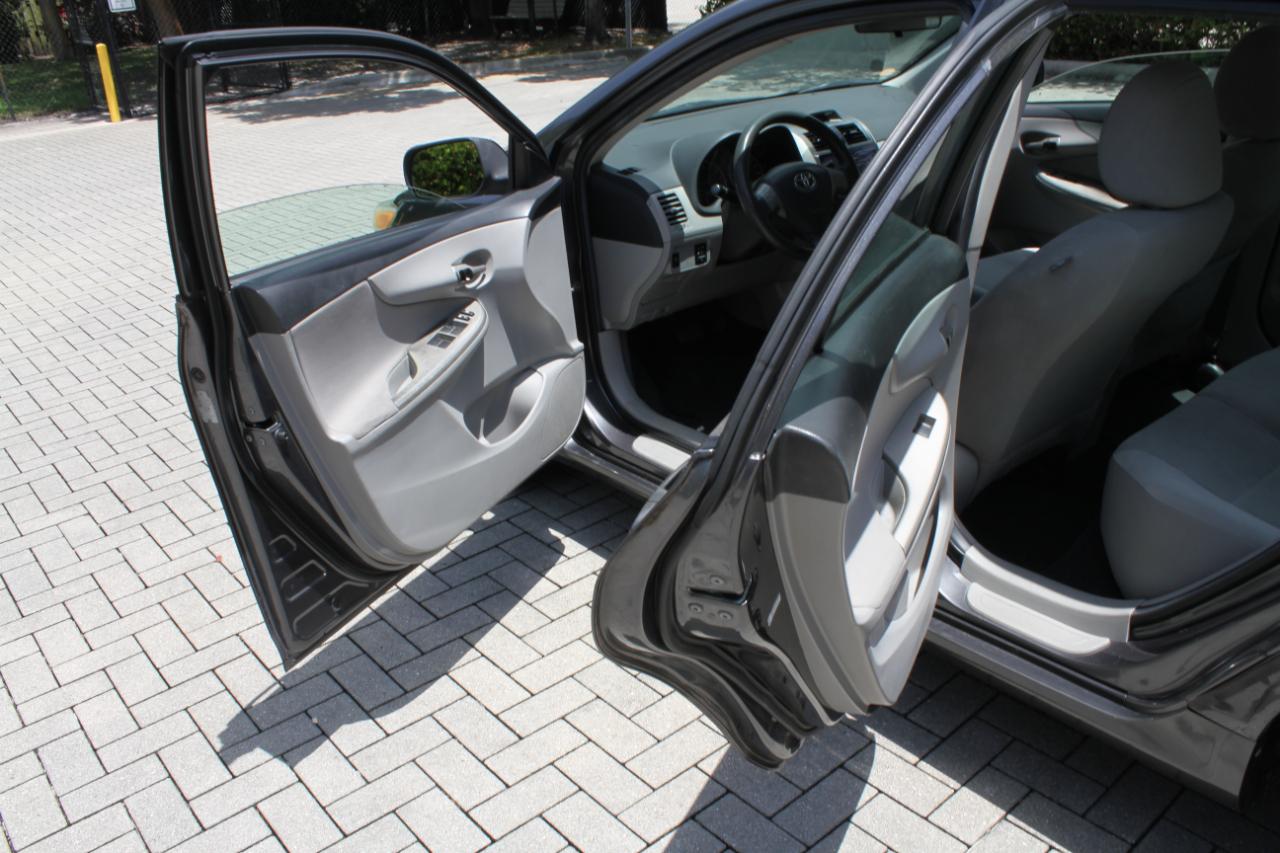 Toyota Corolla S 2013