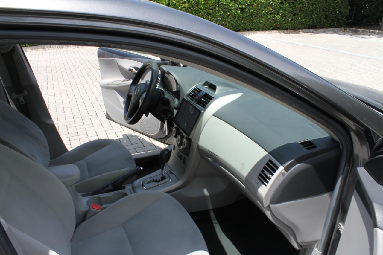 Toyota Corolla S 2013