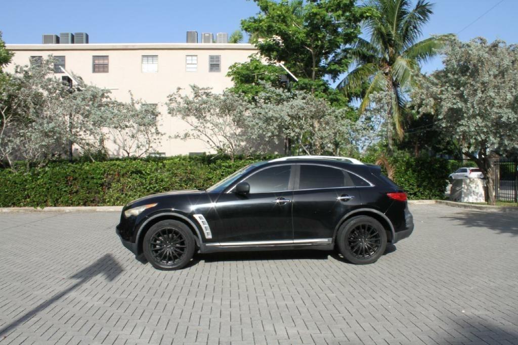 Infiniti FX FX35 2WD 2011