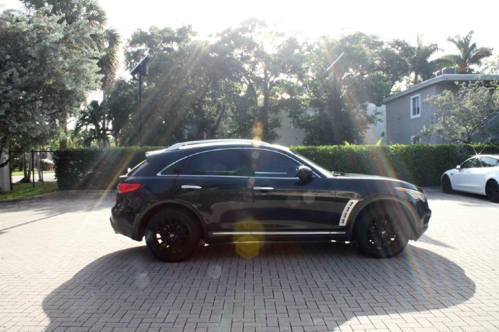 Infiniti FX FX35 2WD 2011