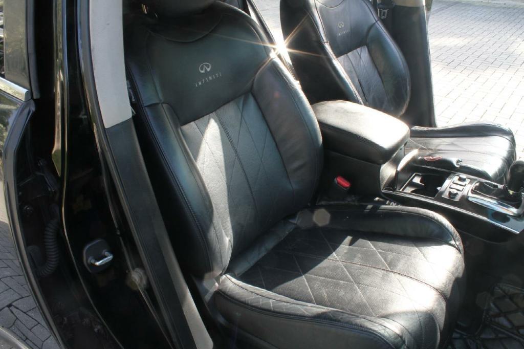 Infiniti FX FX35 2WD 2011