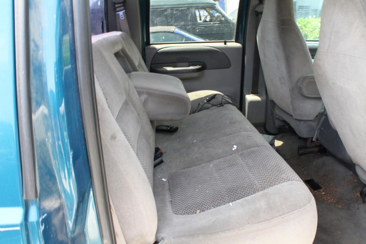 Ford F-250 SD XL Crew Cab Short Bed 2WD 2001