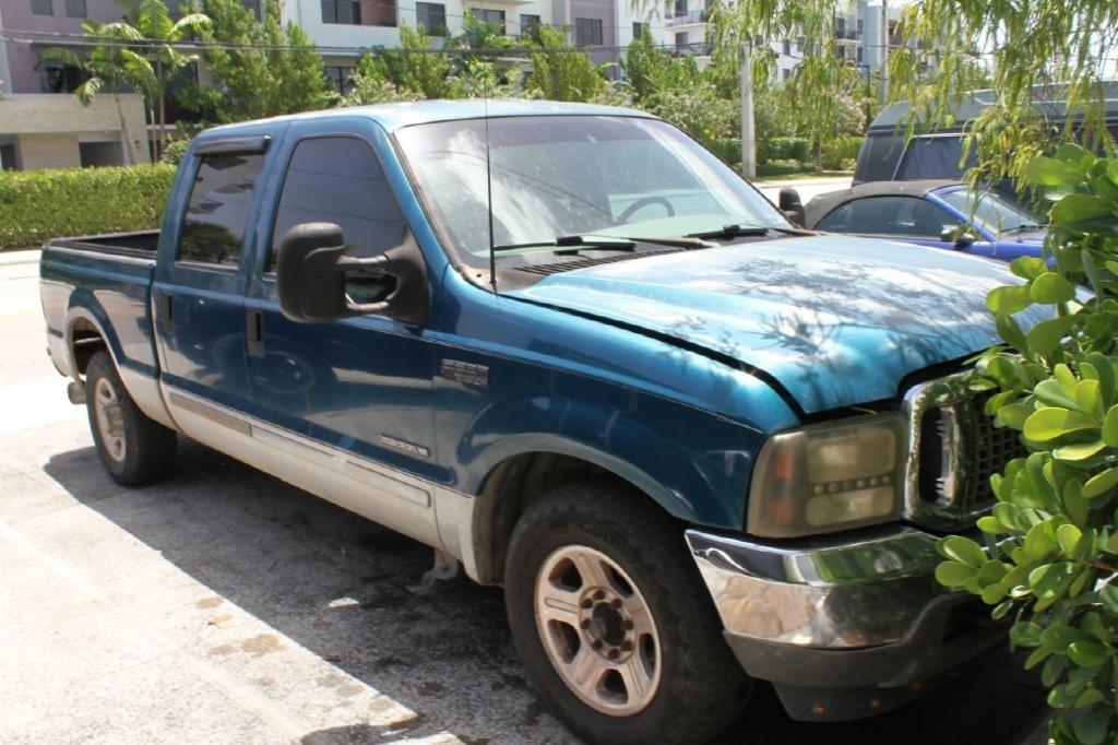 Ford F-250 SD XL Crew Cab Short Bed 2WD 2001