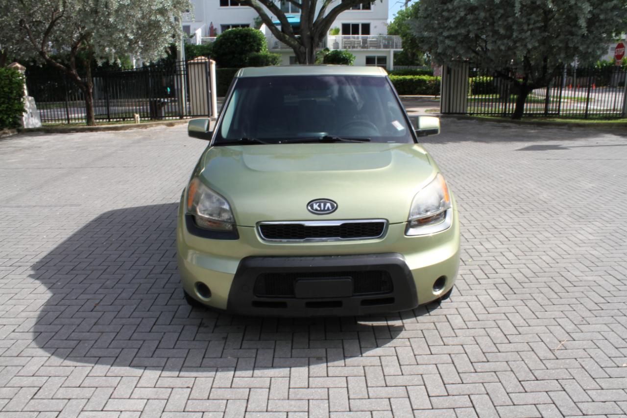 Kia Soul + 2011