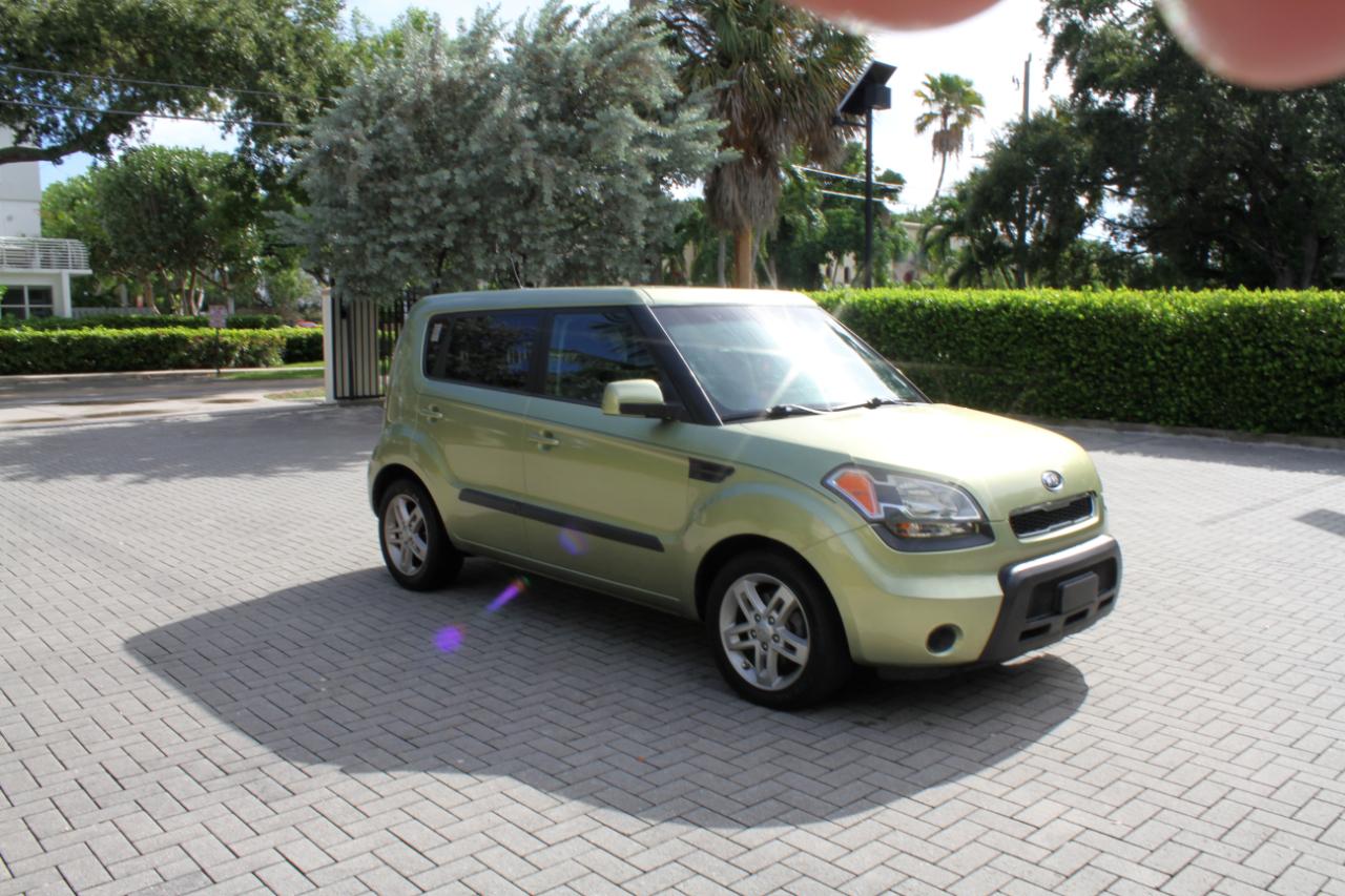 Kia Soul + 2011