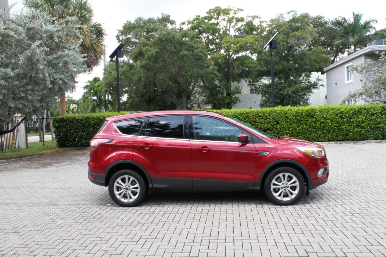 Ford Escape SE 4WD 2017
